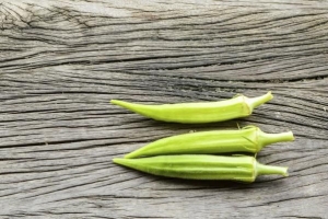 Cómo mantener bhindi green mientras se cocina