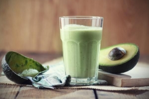 Cómo hacer batido de aguacate