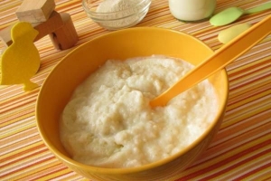 Cómo hacer gachas de avena sin leche