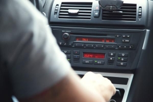 Cómo proteger la radio de su automóvil