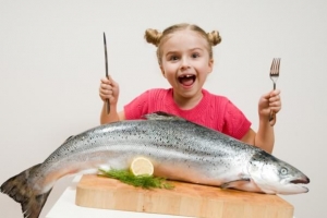 Cómo quitar el olor a pescado de una nevera