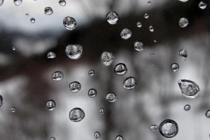 Cómo quitar marcas de agua del vidrio